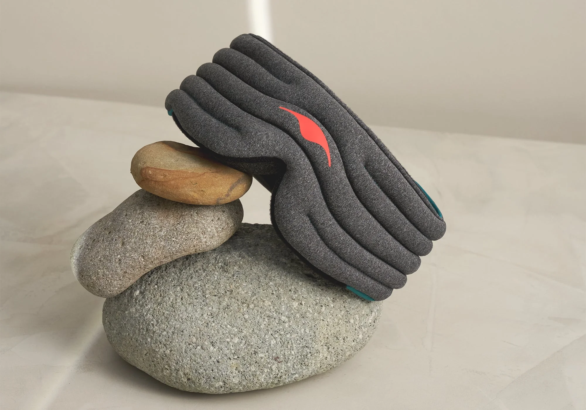 Manta WEIGHTED Sleep Mask - Image 18